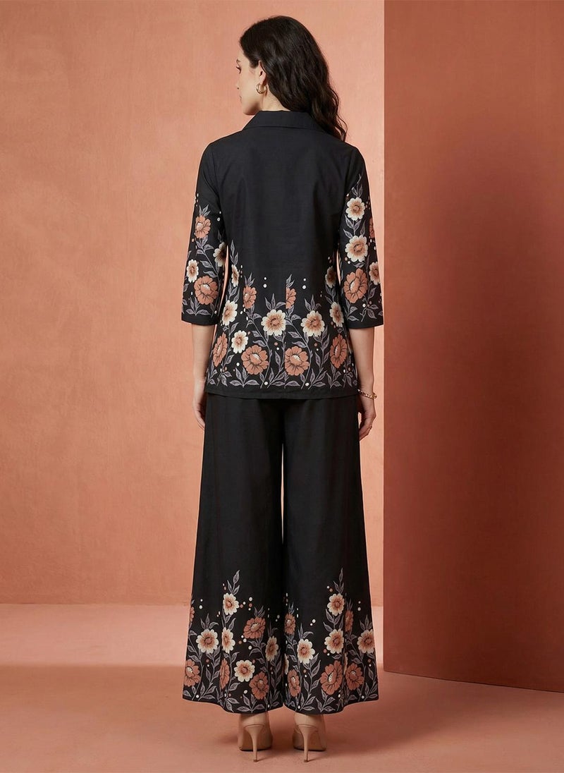 جلو باص طقم نسائي بلوزة بطبعة زهور وياقة وياقة واسعة مع بنطلون واسع الأرجل - Image 4